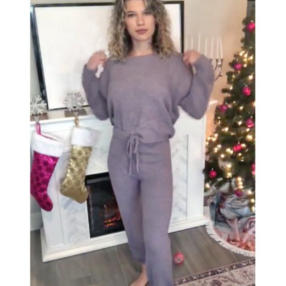 LAST ONE! Super Soft & Cozy Gray Top and Sweatpants Lounge - Picture 3 of 5